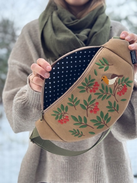 nerka - rudzik w jarzębinie