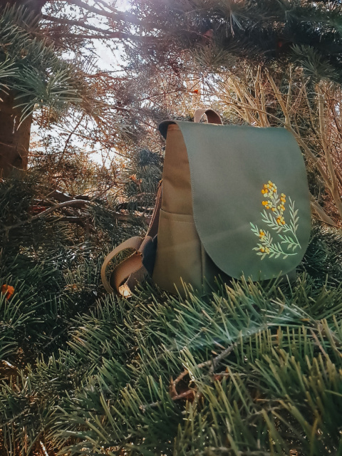 plecak zielony - mimozy