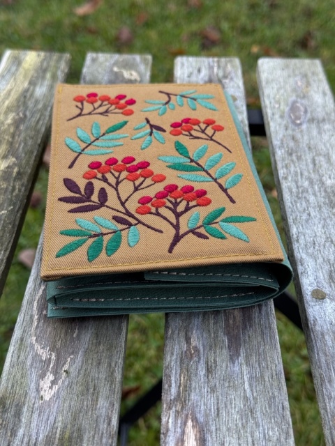 portfel - jarzębina na szałwii