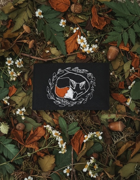 portfel - śpiący lis