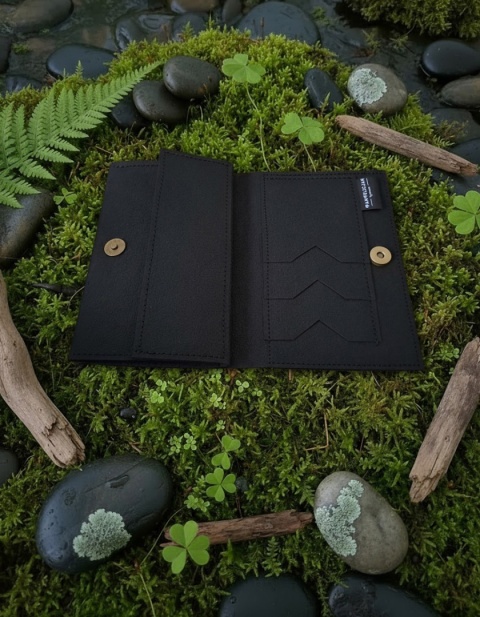 portfel - śpiący lis